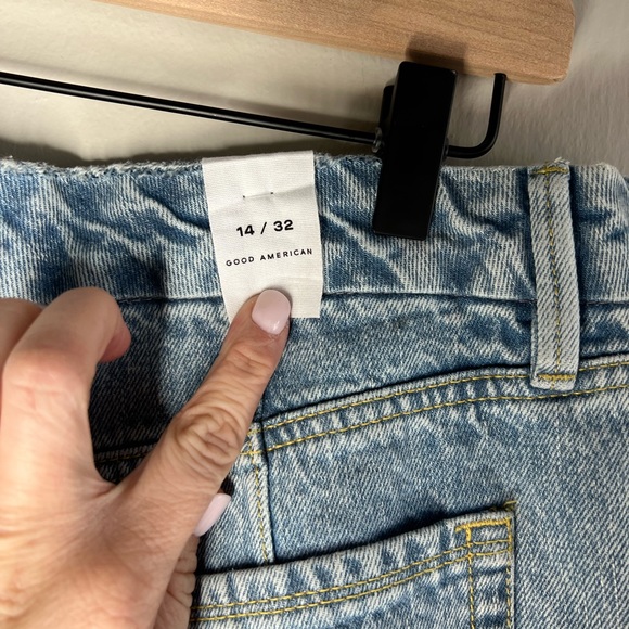 Good American Good Icon Jeans - Picture 8 of 10